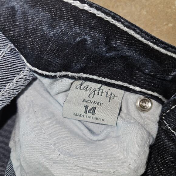 Girls Tween Daytrip Jeans SZ 14 Bling Heavy Stitching‎ Skinny Fit - Picture 6 of 8